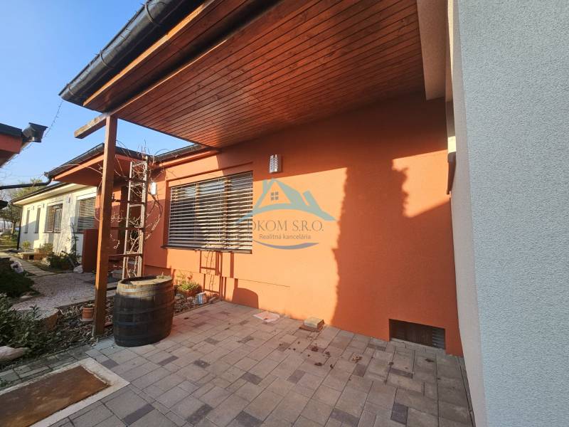 WhatsApp Image 2026-04-17 at 13.53.38.jpeg