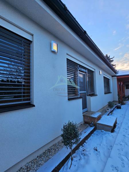 WhatsApp Image 2017 at 13.53.40.jpeg